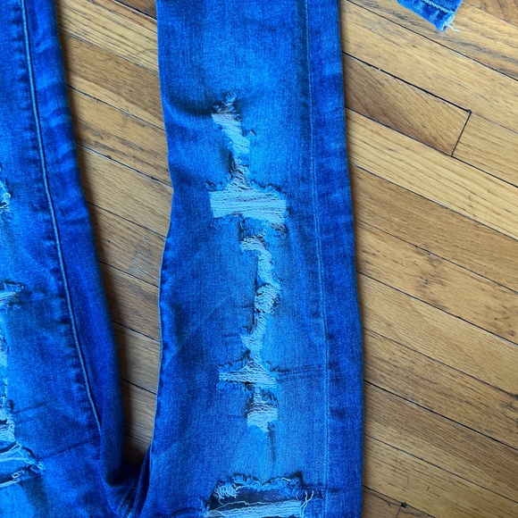 AMERICAN EAGLE JEANS MAKE AN OFFER - Picture 3 of 9